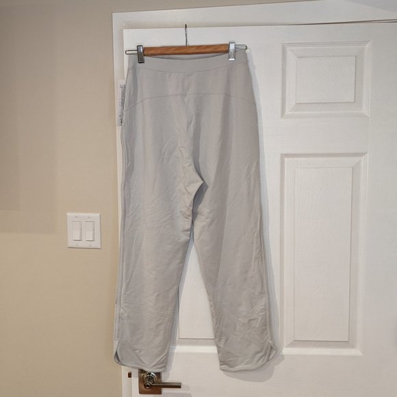 Lululemon Every Moment Pant 26" - Picture 6 of 8
